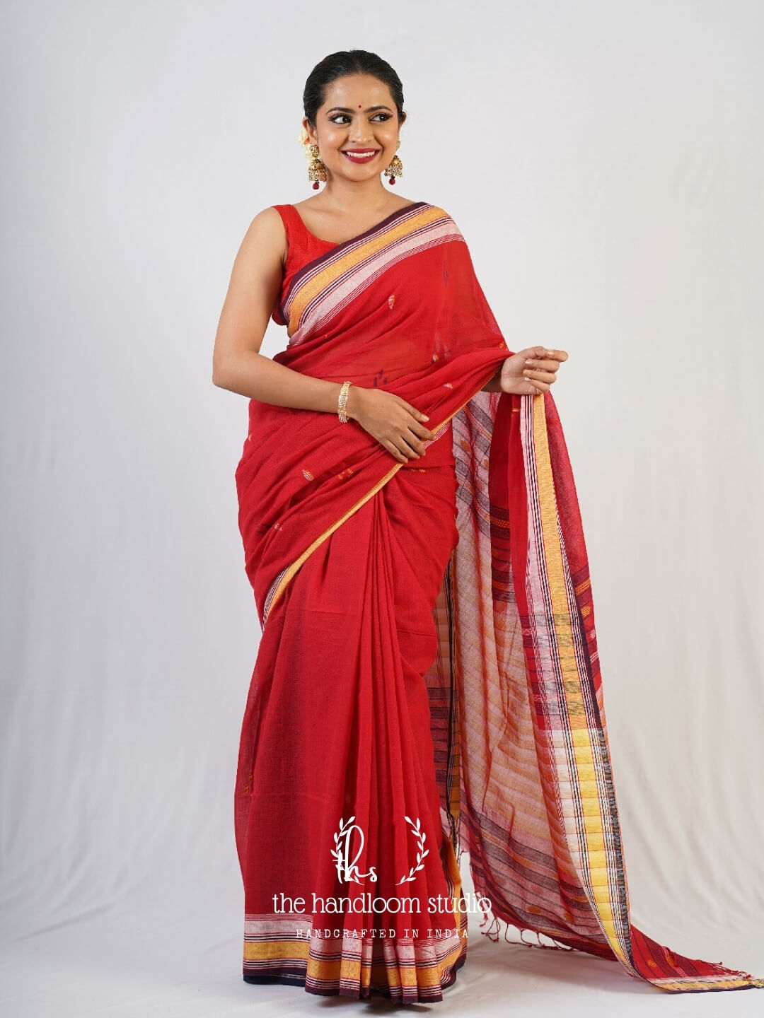 Red cotton jamdani saree