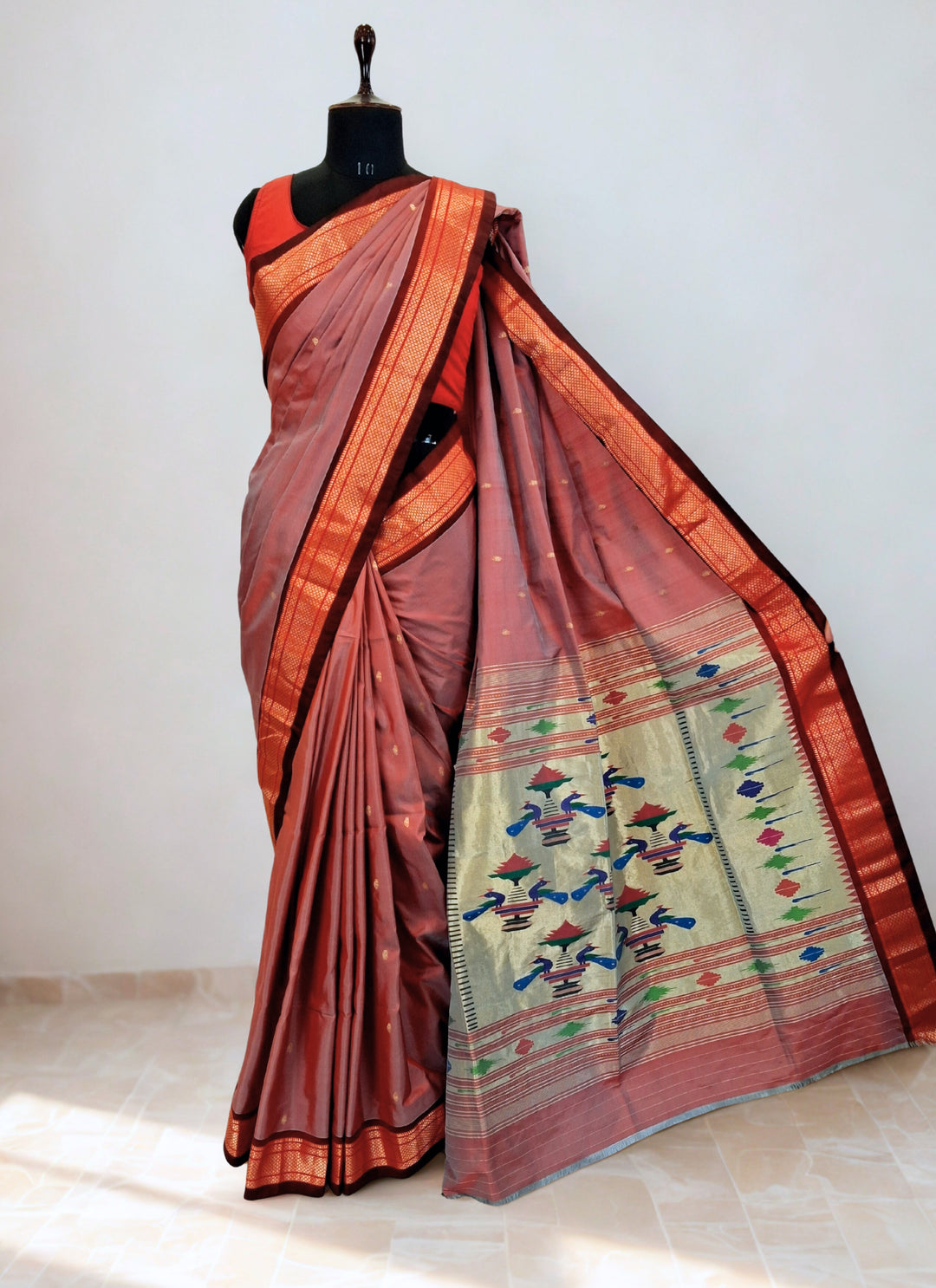 Peach Pink Handwoven Paithani
