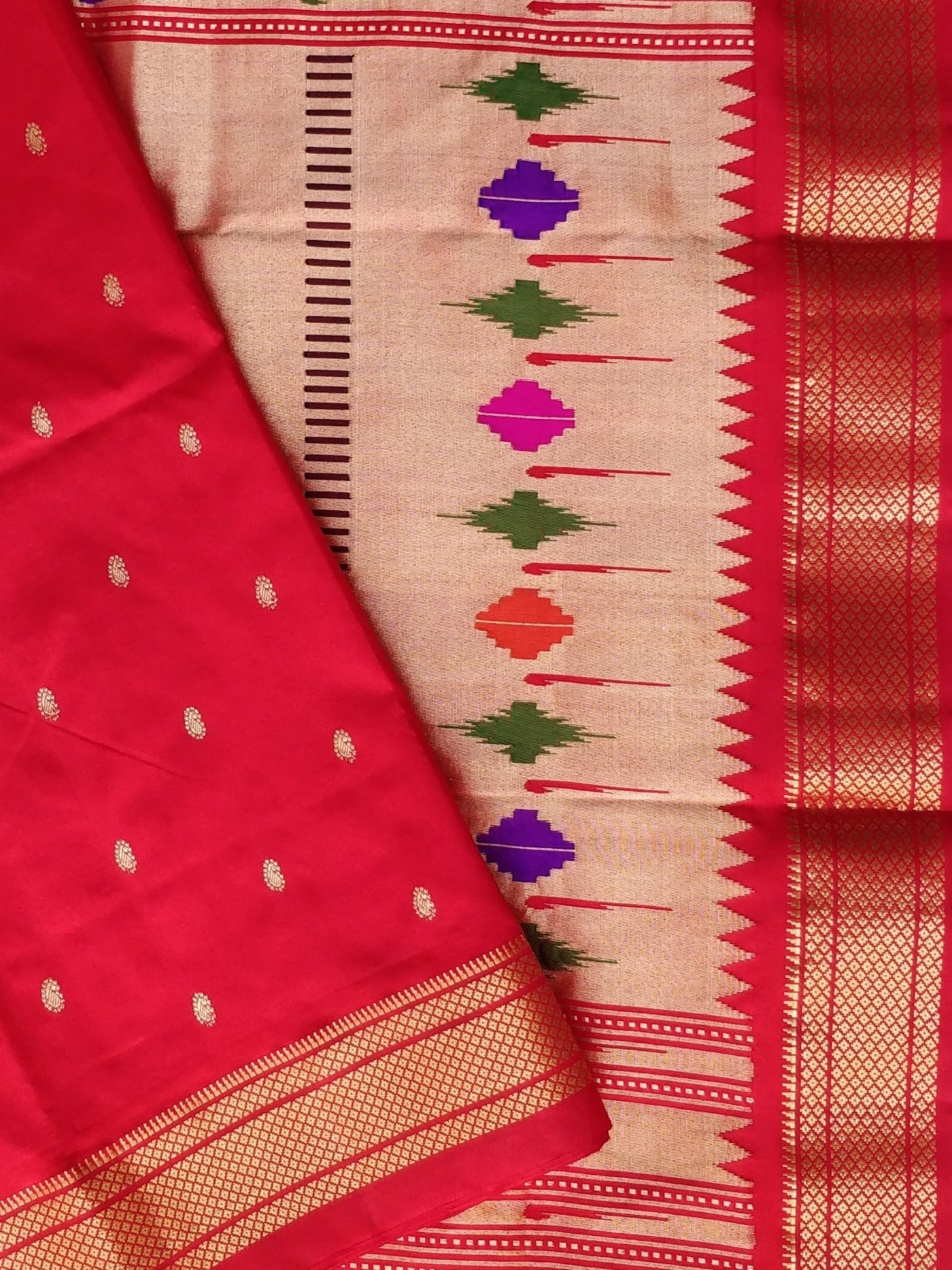 Red Single Color Silk Paithani Saree