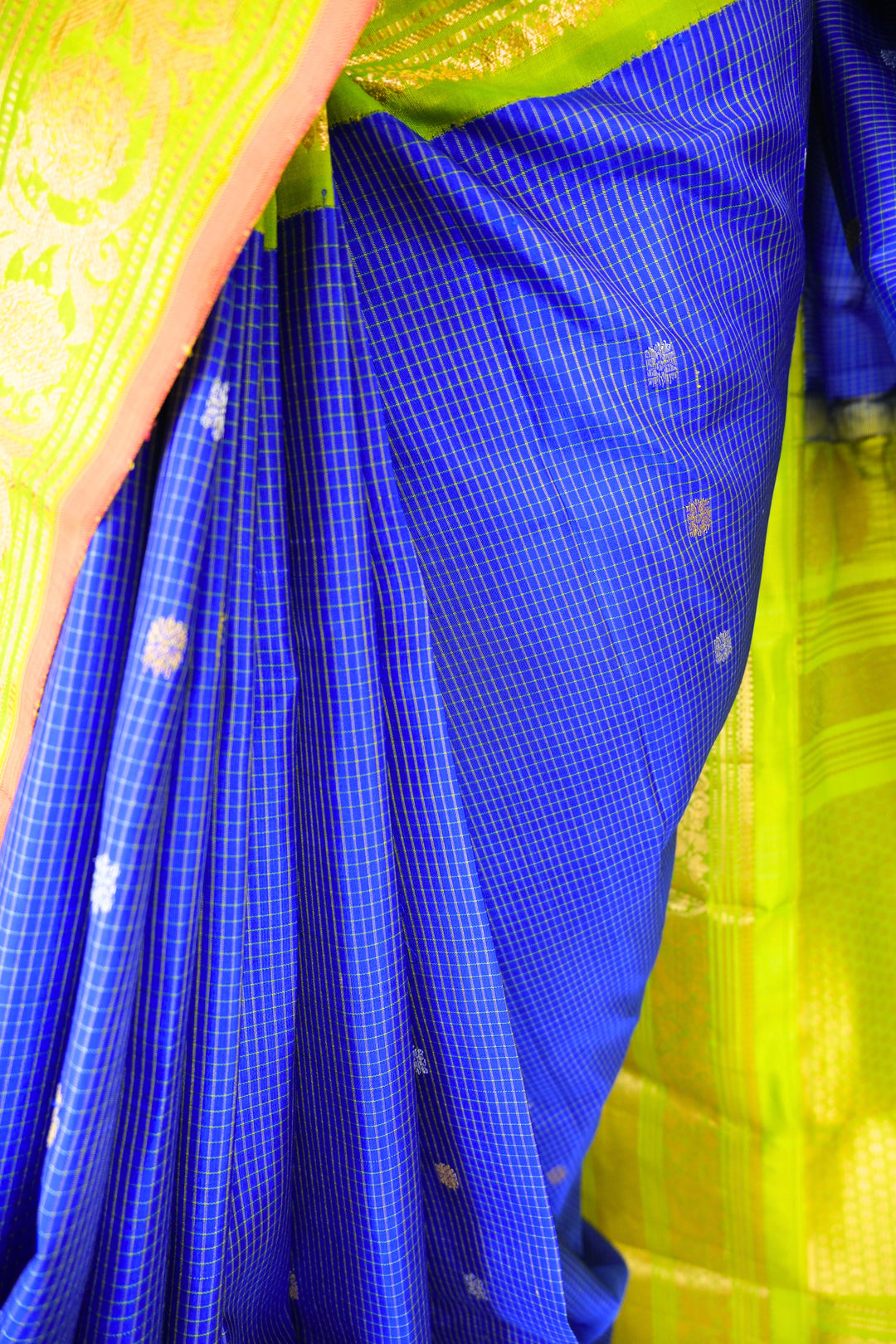 Blue checks silk gadwal saree