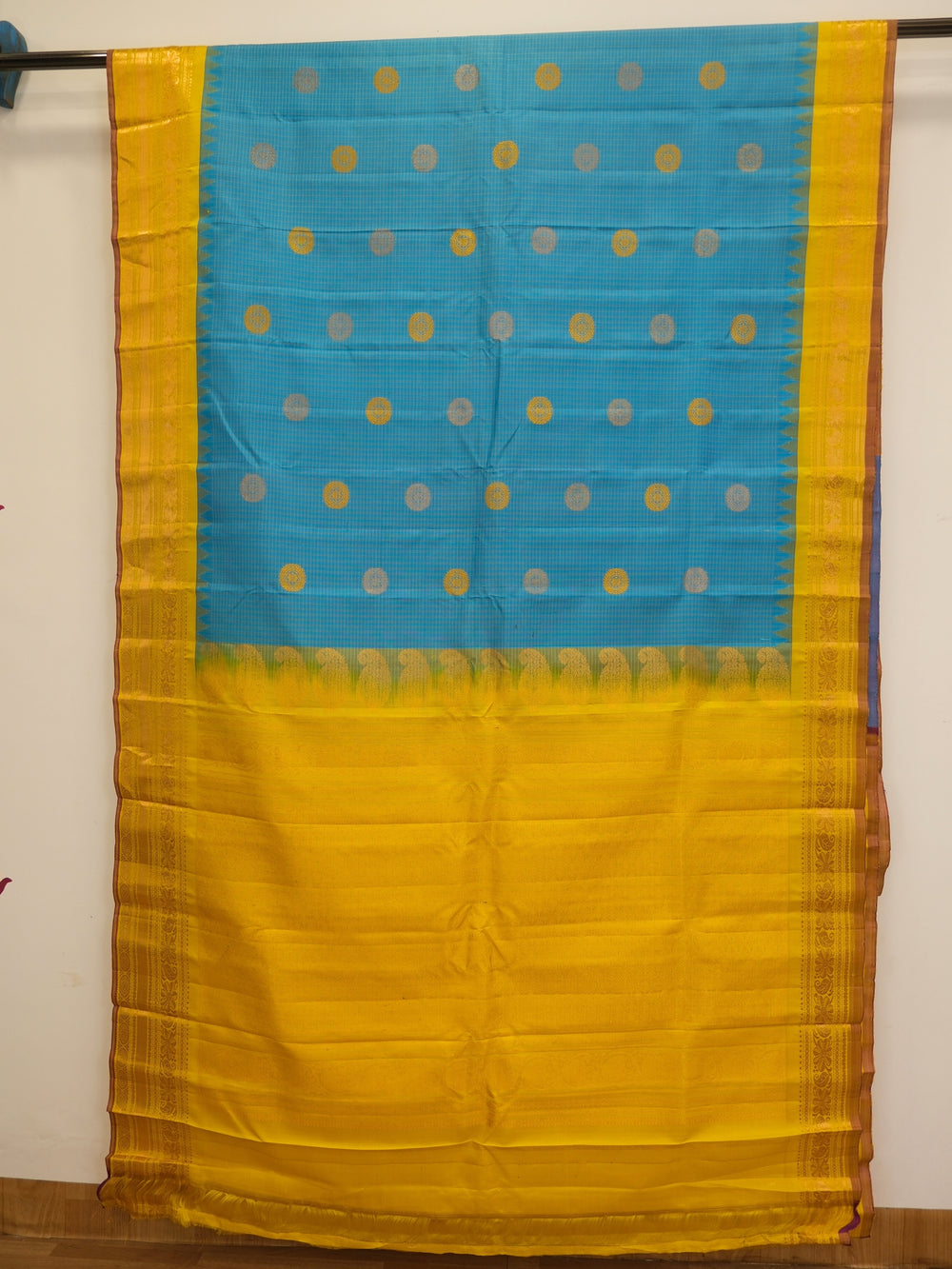Turquoise Checks Gadwal Silk Saree