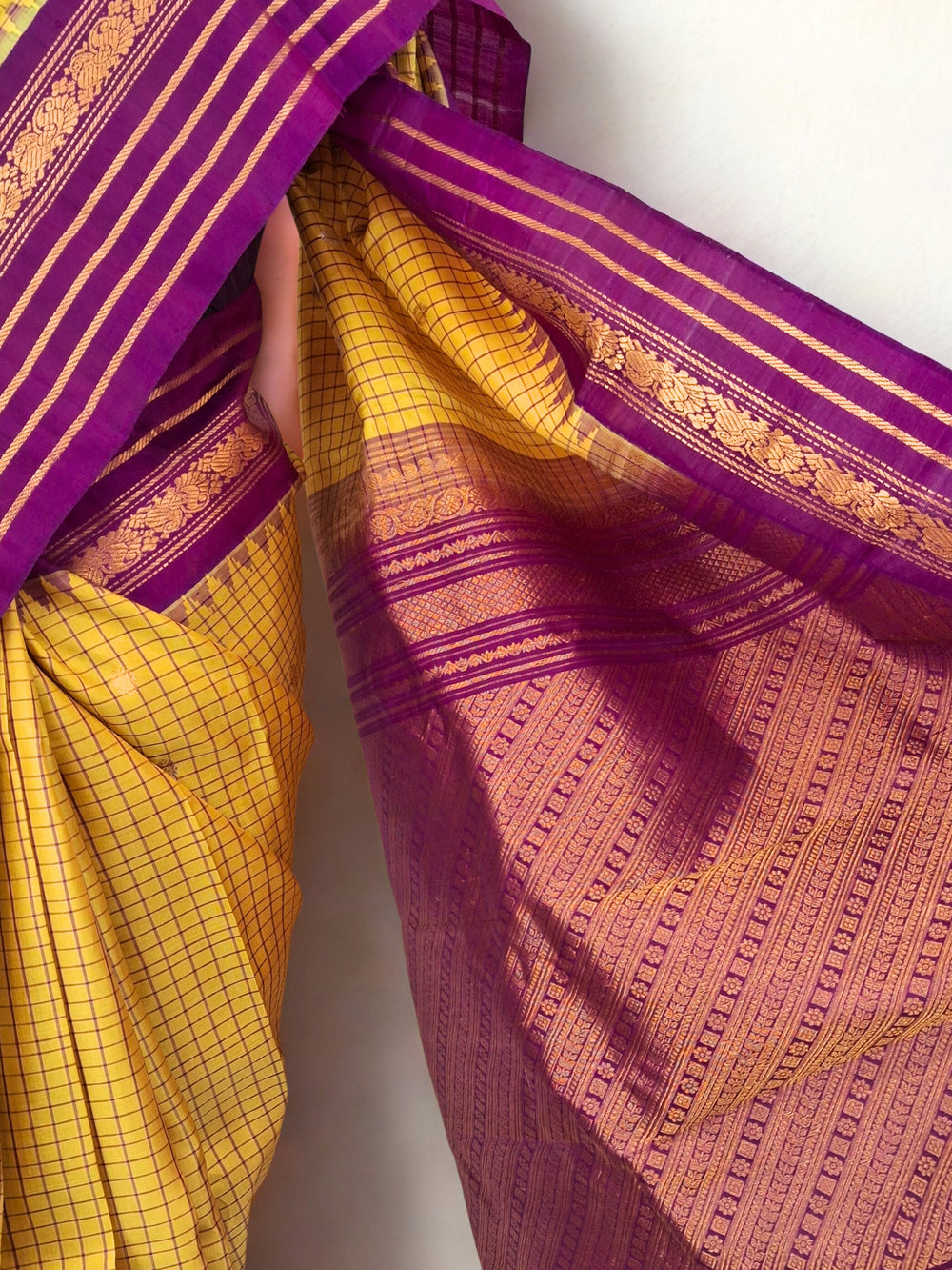 Cream Gadwal Silk Checks Saree