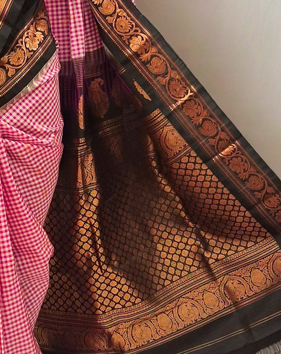 Pink and white checks silk gadwal saree