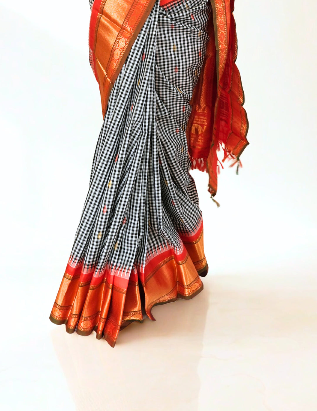 Black and White Checks Gadwal Silk Saree