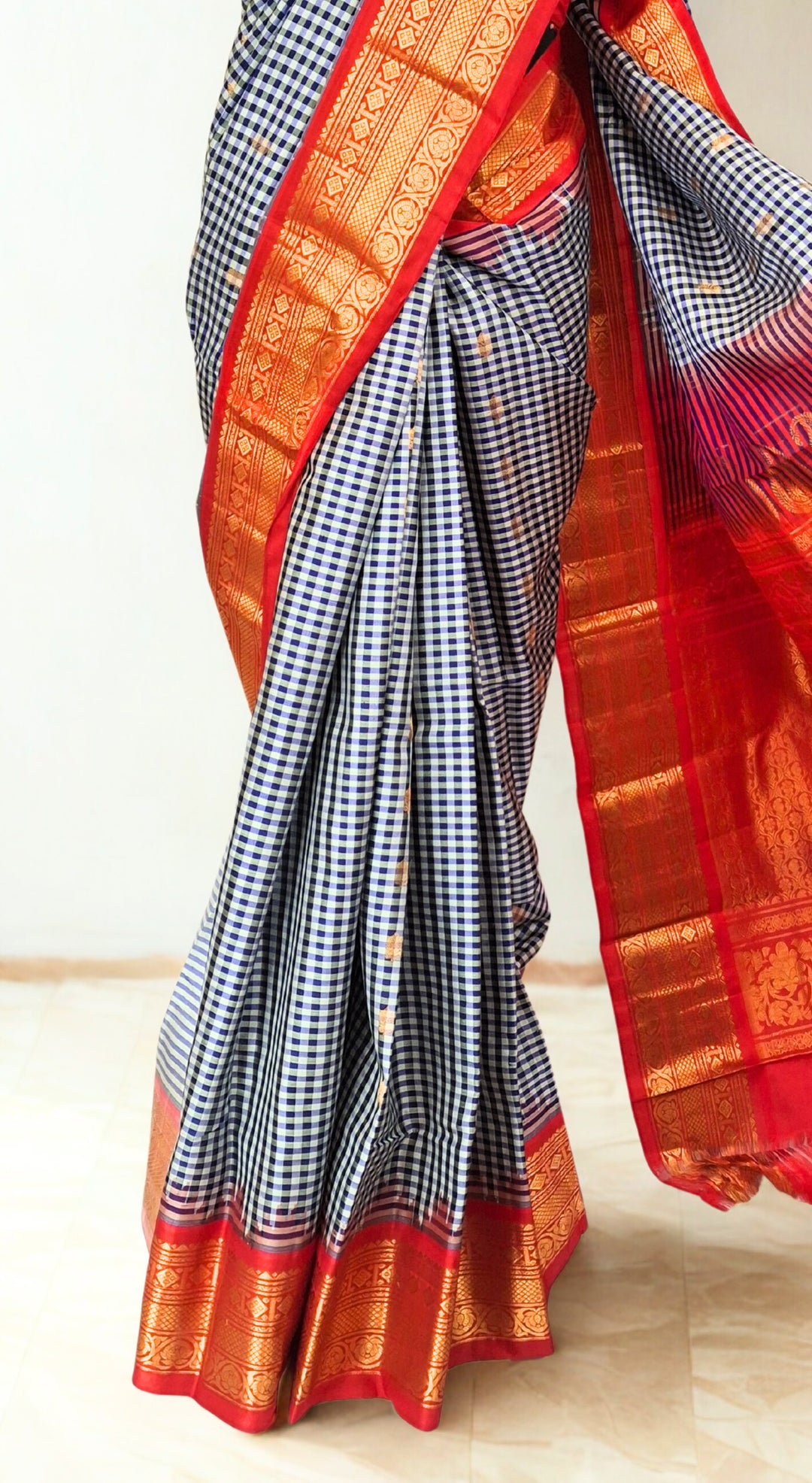 Black and White Checks Silk Gadwal Saree