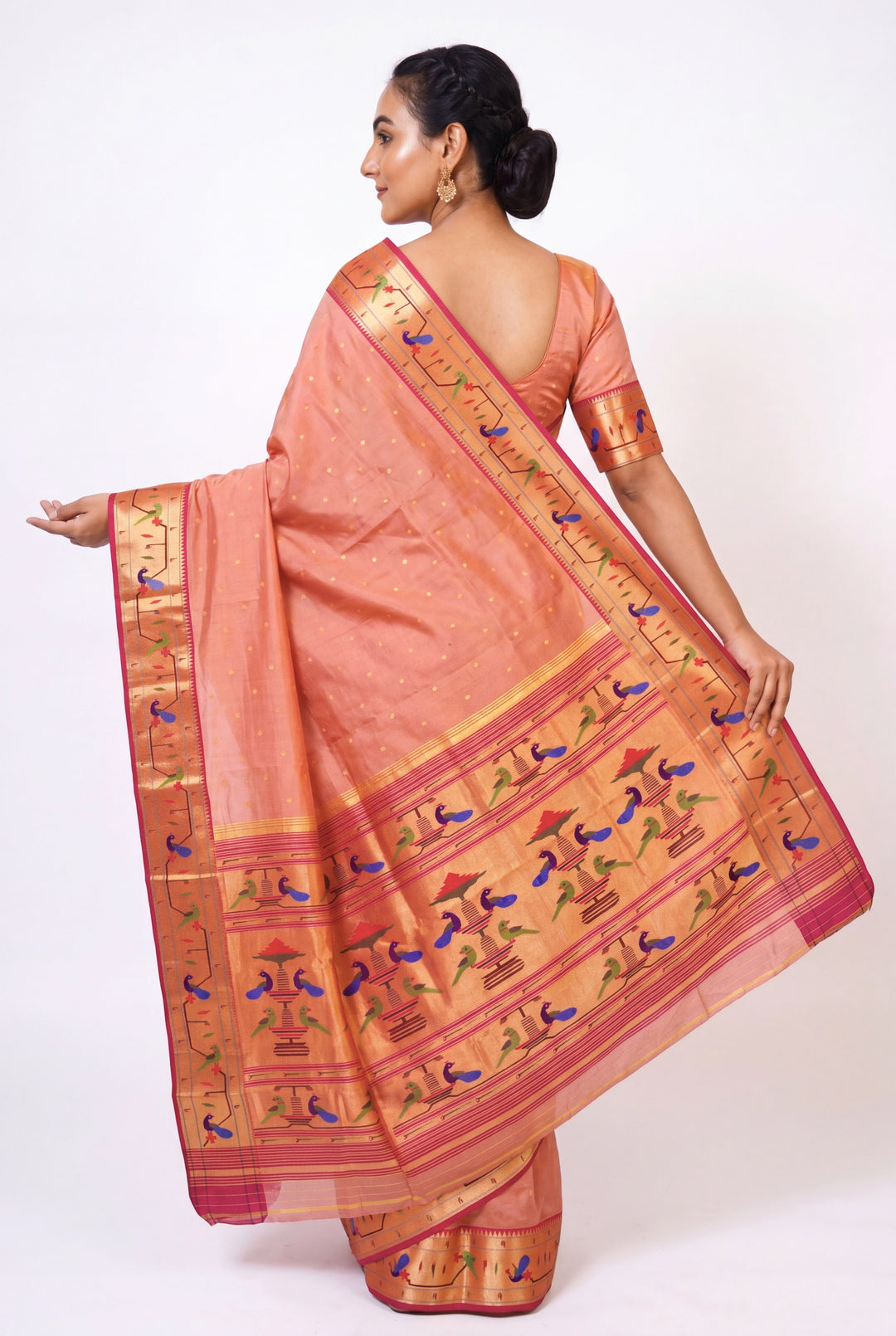 Dual-tone peach pink silk paithani saree