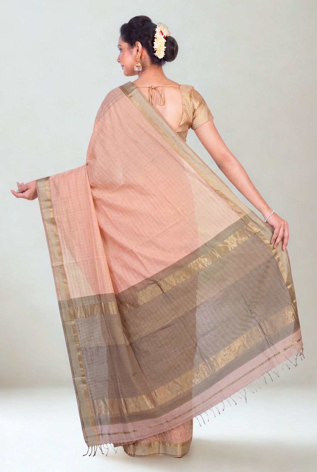 Peach checks maheshwari saree