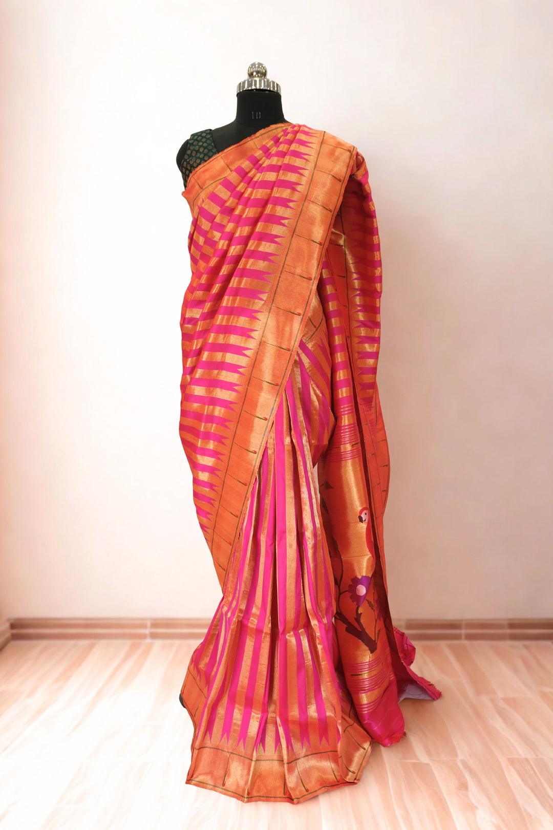 Pink muniya silk paithani saree with rich pallu