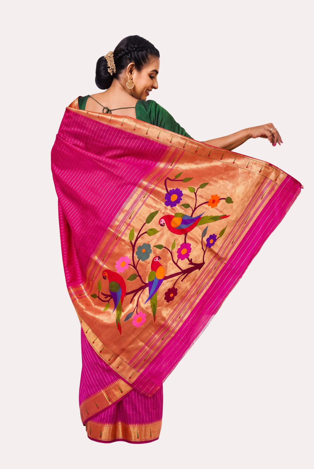 Fuchsia pink muniya rich pallu silk paithani saree