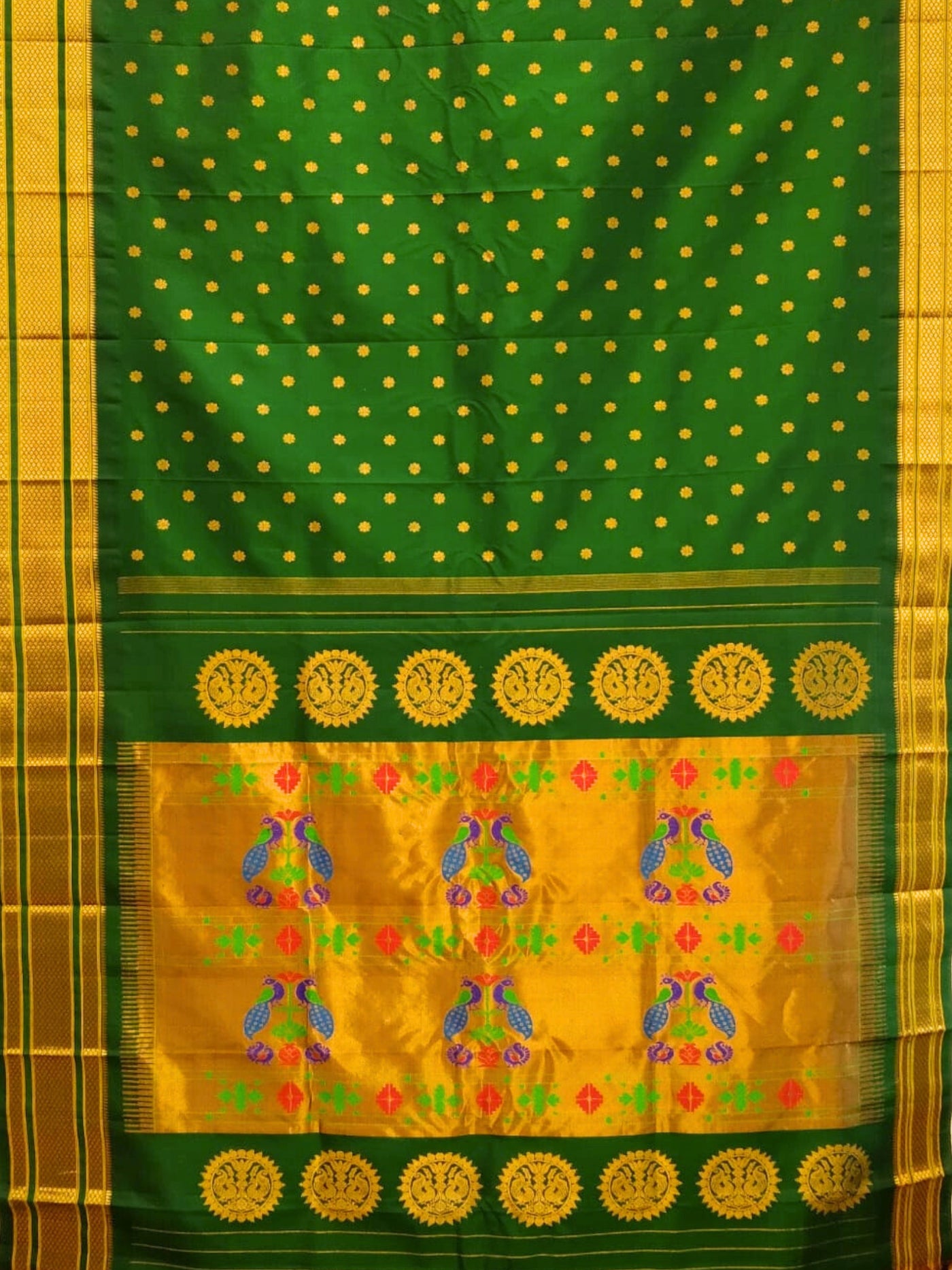 Bottle Green Silk Paithani Saree in Single Color