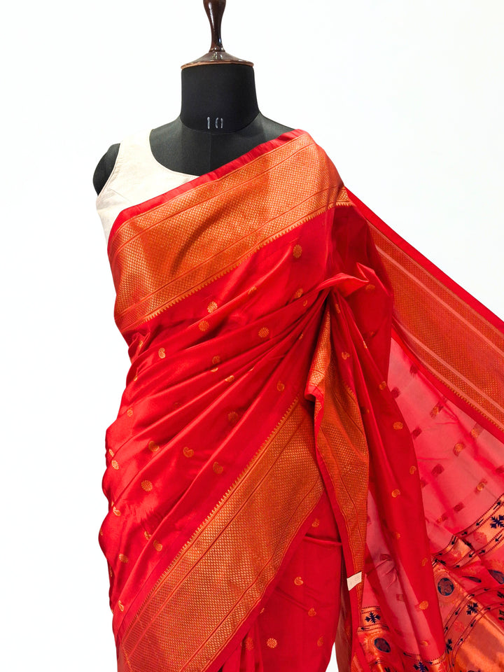Red blended fabric saree