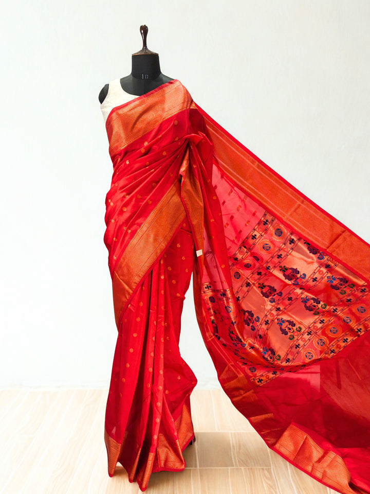 Red blended fabric saree