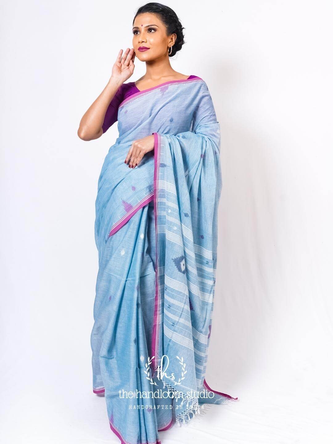 Powder blue cotton handloom jamdani saree