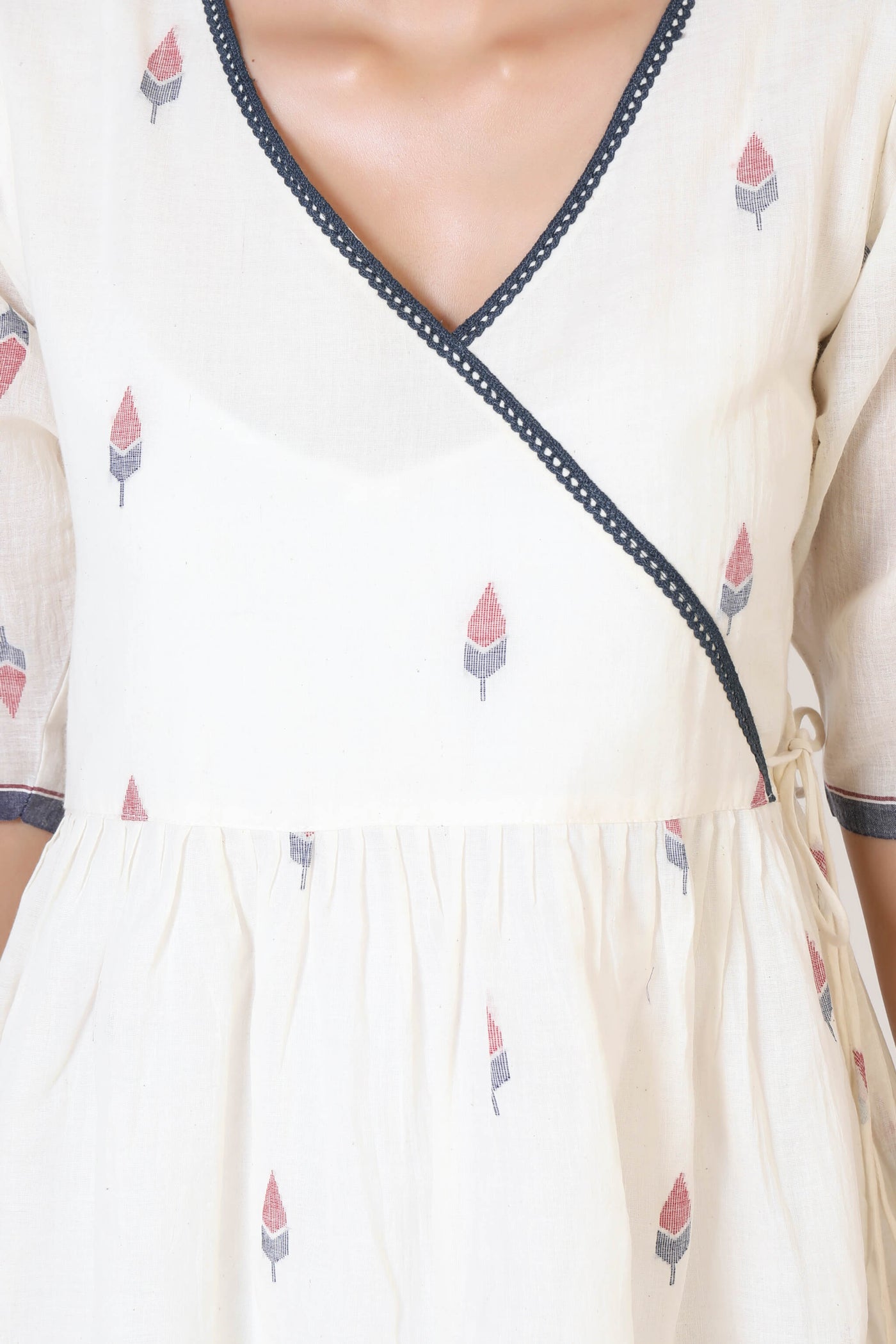 The Jamdani Side Tie Dress - Off-white with tulips